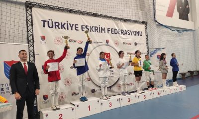 Eskişehirli sporcular eskrimde 3 derece aldı