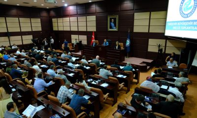 Büyükşehir Belediye Meclisi’nde düello Büyükerşen Murat Özcan’ı konuşturmadı !