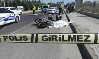 Hafif ticari araçla çarpışan motosikletteki 19 yaşındaki genç hayatını kaybetti