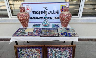 Kaçak tarihi eser satan şahıs jandarmaya yakalandı