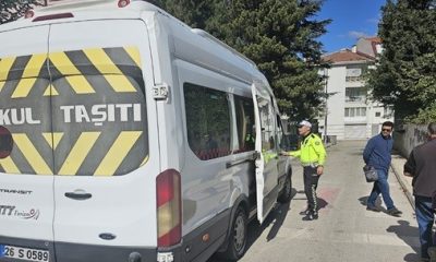 Okul servislerine denetimde bir sürücüye 8 bin TL ceza kesildi