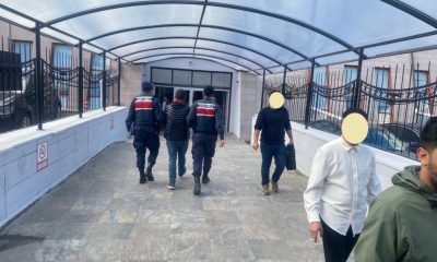 Kamyon lastiği hırsızı ile çalıntı mallarını satın alan şahıs jandarma tarafından yakalandı