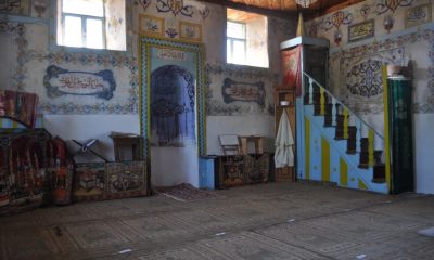 Yaklaşık 2 asırlık tarihi cami bakımsızlıktan dökülüyor
