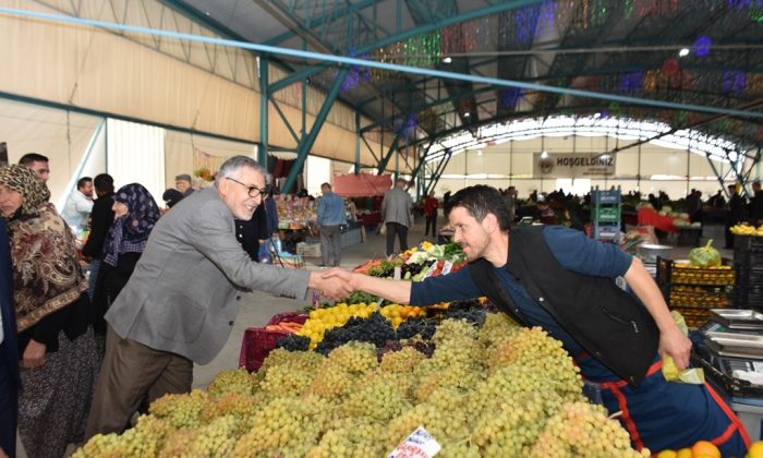 Başkan Bozkurt’tan pazar ziyareti