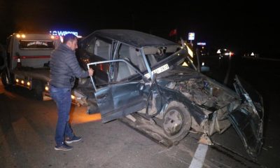 otomobilin çarpıştığı kazada 5 kişi yaralandı