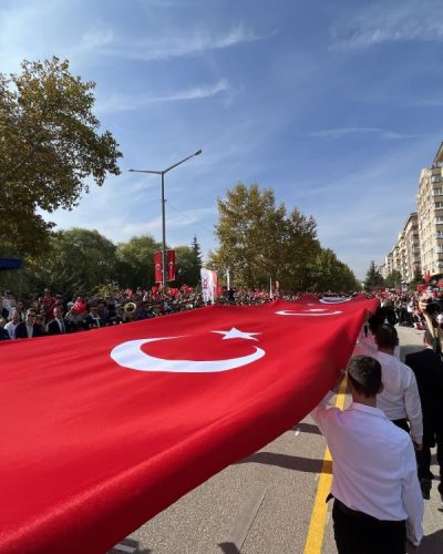 Eskişehir’de Cumhuriyetin 100’üncü yılı coşkuyla kutlandı