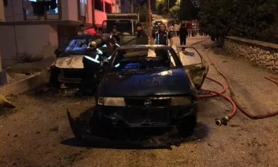 İki otomobil yanarak kül oldu( Video Haber)