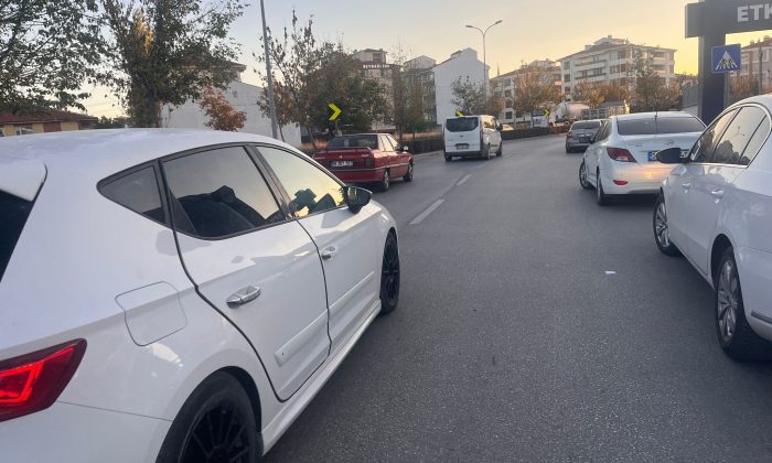 Vatandaşlar okul yoluna yaya geçidi istiyor