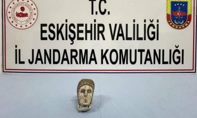 Tarihi eser satmak isteyen 2 şüpheli yakalandı