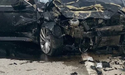 2 aracın çarpıştığı kazada biri çocuk 4 kişi yaralandı