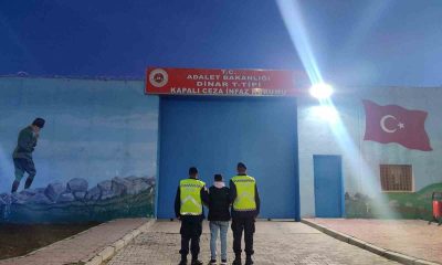 Hırsızlık suçundan aranan 3 şahsı jandarma yakaladı