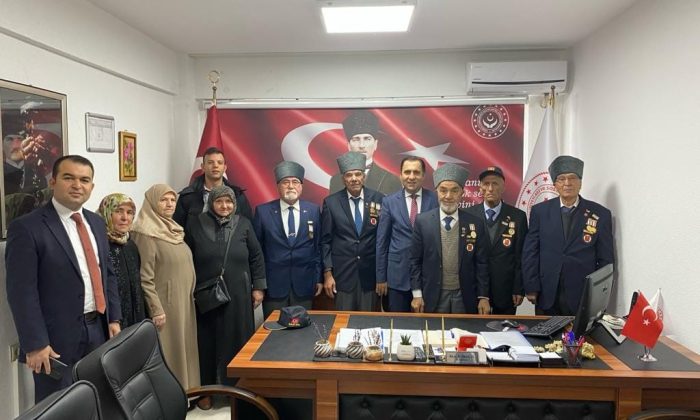 Kıbrıs Gazileri il müdürü ile bir araya geldi