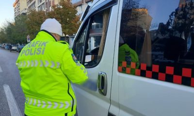 10 servis aracı ve şoförüne 9 bin 81 TL para cezası kesildi