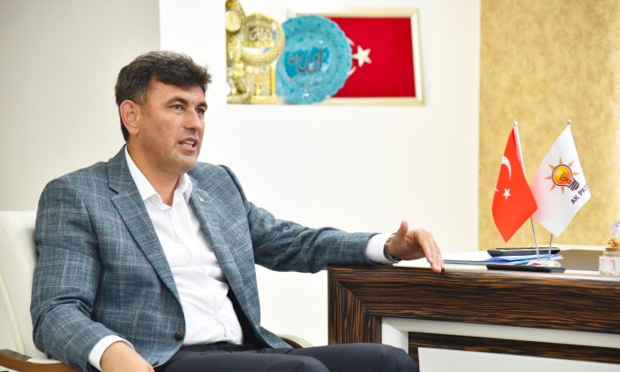 Zihni Çalışkan’dan ekmek büfesi eleştirisi