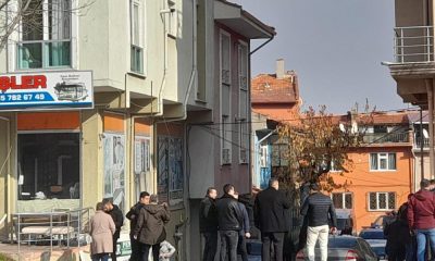 Şizofreni hastası emekli polis kadın, sağlık çalışanlarını rehin aldı (Video Haber)
