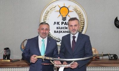 AK Parti Genel Başkan Yardımcısı Erkan Kandemir, Bilecik’te teşkilatın nabzını yokladı