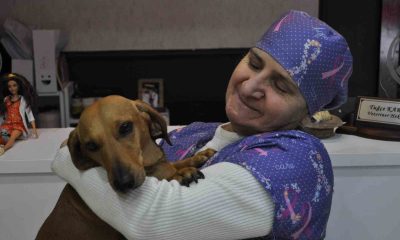 Azmetti, 57 yaşında üniversite mezunu oldu