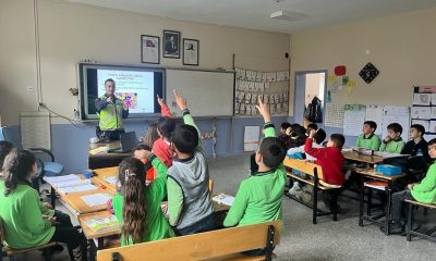 Jandarmadan öğrencilere trafik eğitimi