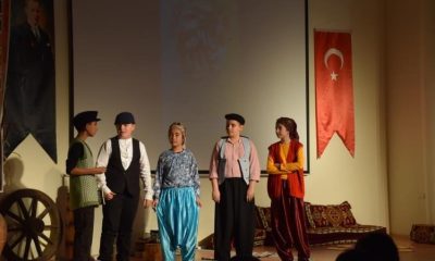 Tiyatro gösterisi büyük beğeni topladı