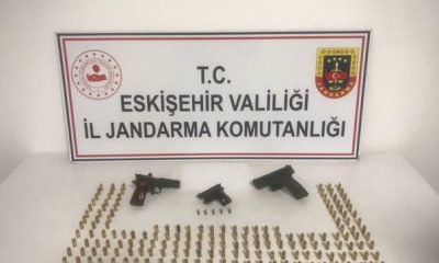 Çok sayıda silah ve mermi jandarma ekiplerince ele geçirildi