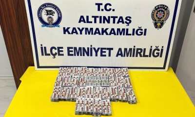 Altıntaş’ta çantasında bin 890 adet uyuşturucu hap ele geçirilen şüpheli tutuklandı