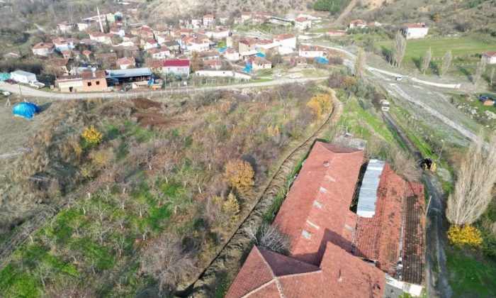 İçme suyu hattı yenileme çalışmaları devam ediyor