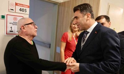 Hastalara moral verdi