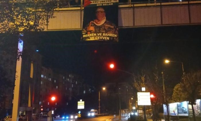 Eskişehir’de Kassam Tugayları Sözcüsü Ebu Ubeyde’nin posteri asıldı