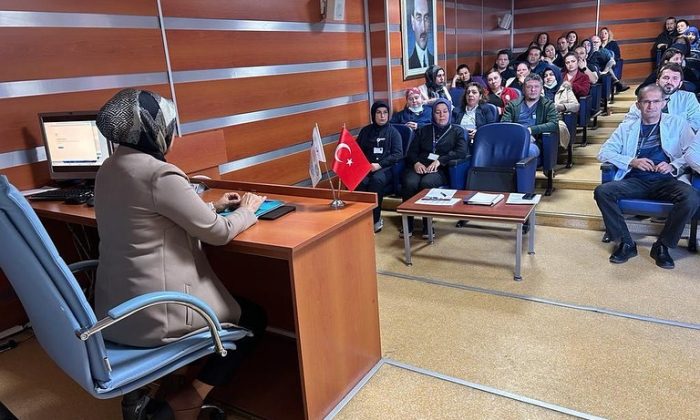 Kütahya Evliya Çelebi Hastanesinde yılsonu sağlık bakım hizmetleri masaya yatırıldı