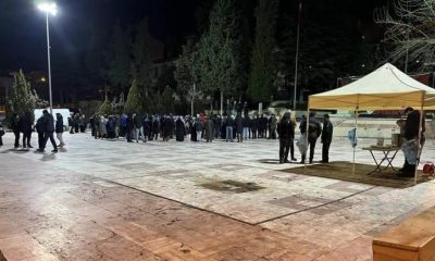 Belediyeden sıcak çay ikramı
