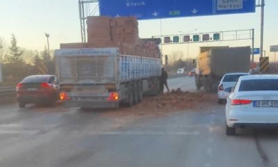 Eskişehir’de tır dorsesinden dökülen tuğlalar trafiği olumsuz etkiledi
