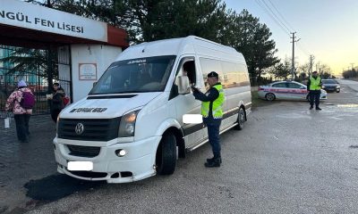 Jandarma ekiplerinden okul servislerine denetim