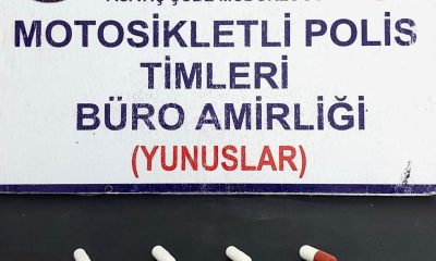 Kütahya’da Yunus Timlerince durdurulan araçta uyuşturucu ele geçirildi