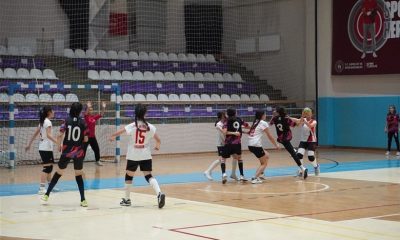 Hentbolun küçükleri Afyon’da yarışıyor