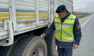 Bolvadin’de ticari araçlara yönelik kış lastiği denetimi