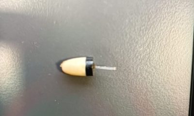 Ehliyet sınavında gömlek düğmesine kamera, kulağına böcek yerleştirmiş