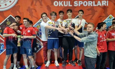 Badminton şampiyonları belli oldu