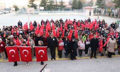 Şehitler için saygı duruşun bulunuldu