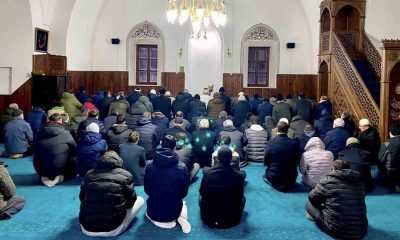 Şehitler için sabah namazında buluştular