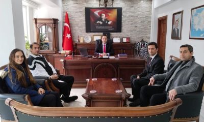 Kaymakam Demirci, İspanya’ya gidecek öğretmenleri kabul etti, başarılı öğrencileri ödüllendirdi