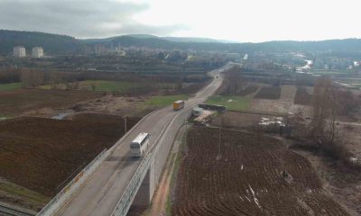 Yeşilkent hemzemin geçidi üzerindeki bağlantı yolu trafiğe açıldı