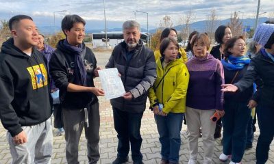 Gediz’e gelen Çinli turist grubu gençlik merkezinde misafir edildi