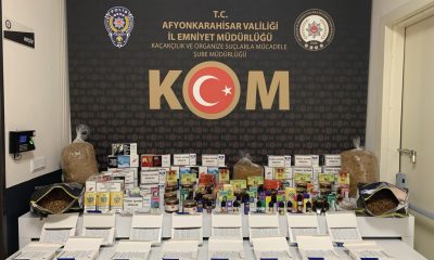 Binlerce adet boş ve dolu makaron ile elektronik sigara ele geçirildi