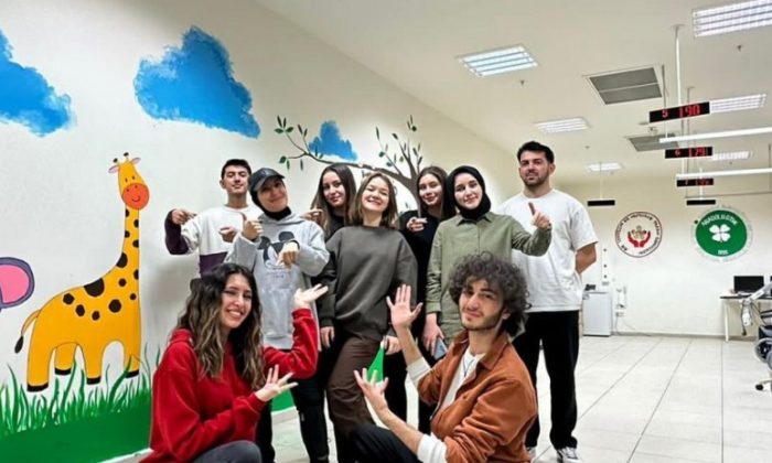 GHTK, Eskişehir Şehir Hastanesi Çocuk Kan Alma biriminin duvarlarını süsledi