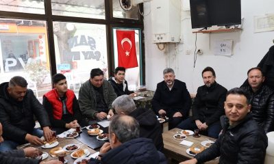 Gediz’de esnaflarla çay simit sohbetleri devam ediyor