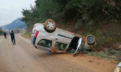 Osmaneli’de takla atan aracın sürücüsü yaralandı