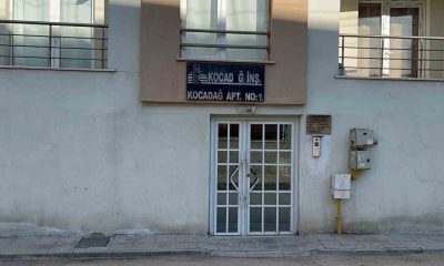 Eşi ve oğlu tarafından evde ölü bulunan yaşlı kadının darp edilerek öldürüldüğü ortaya çıktı