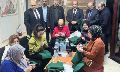 Gediz Halk Eğitimi Merkezi Müdürlüğünden Filistin’e 2 bin parça kıyafet