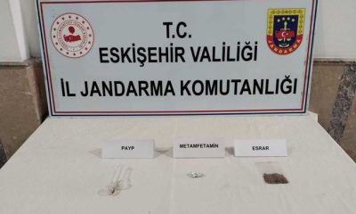 Jandarma ekiplerinden trafik denetimi ve  Uyuşturucu operasyonu