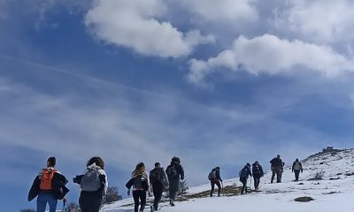 Karlar altında 14 kilometrelik yürüyüş
